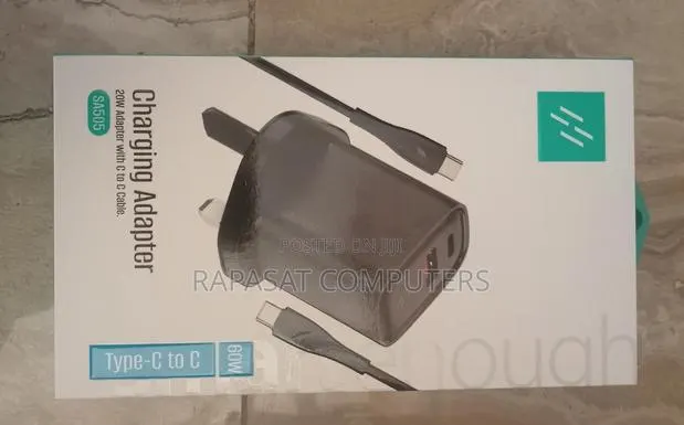 Heatz 20w Chargiing Adapter With Typ C Cable Sa505 · Photo 1