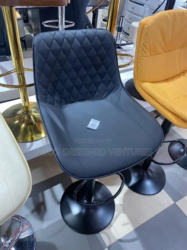 Classic Bar/Saloon Chair · Photo 1