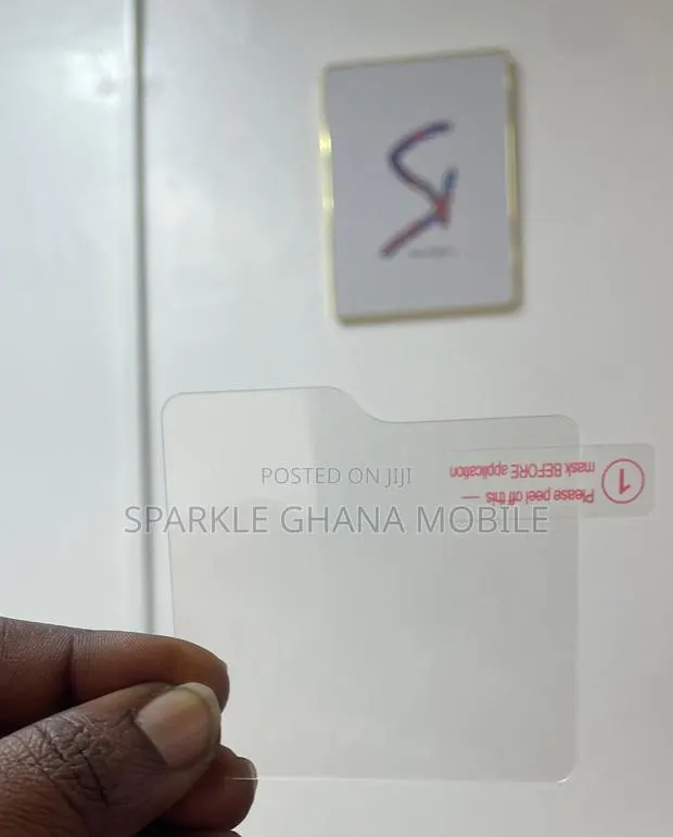 Samsung Z Flip 7 Fe Clear Glass Protector · Photo 1