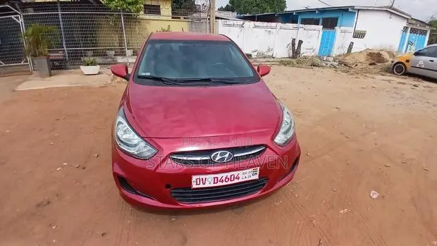 Hyundai Accent 2015 Red · Photo 1