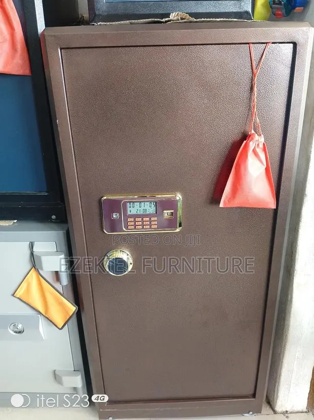 Fireproof Money And Valuable Safe Box · Photo 1