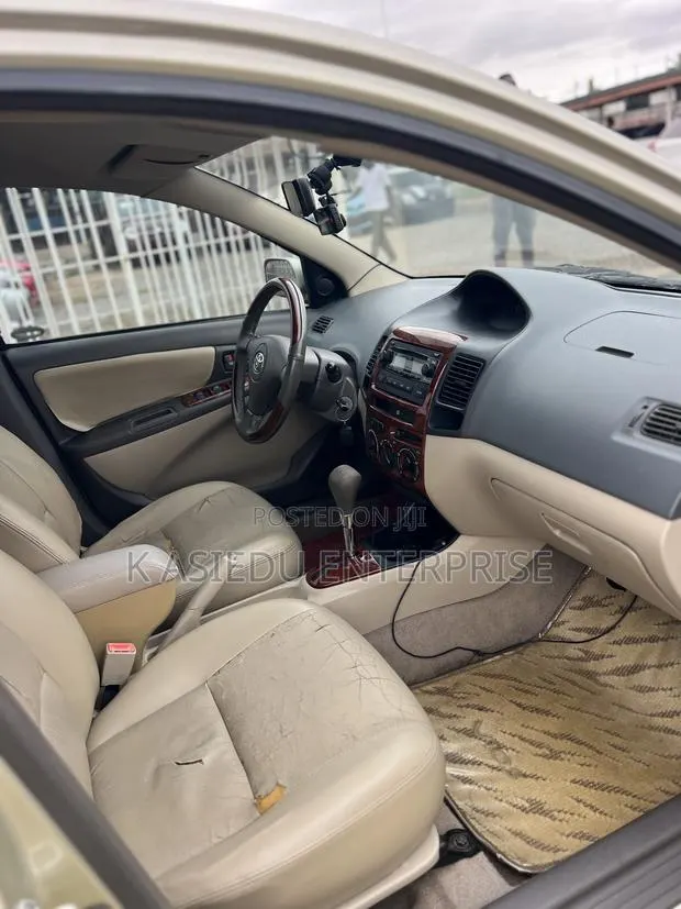 Toyota Vios 2008 Gold · Photo 1