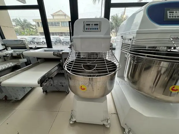 Dough Mixer 130l 50kg · Photo 1