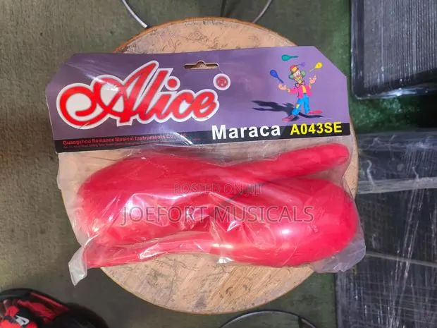 Plastic Maracas · Photo 1