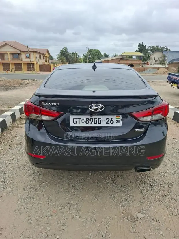 Hyundai Elantra SE 4dr Sedan (1.8L 4cyl 6M) 2014 Black · Photo 1