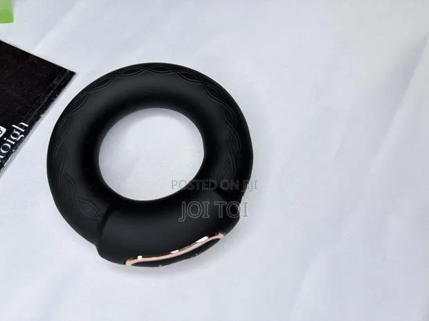 Rechargeable Cock Ring With Heating Feature · Photo 1