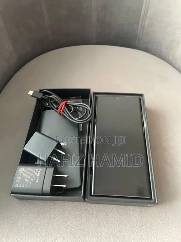 New Samsung Galaxy S22 Ultra 128 GB Black · Photo 1