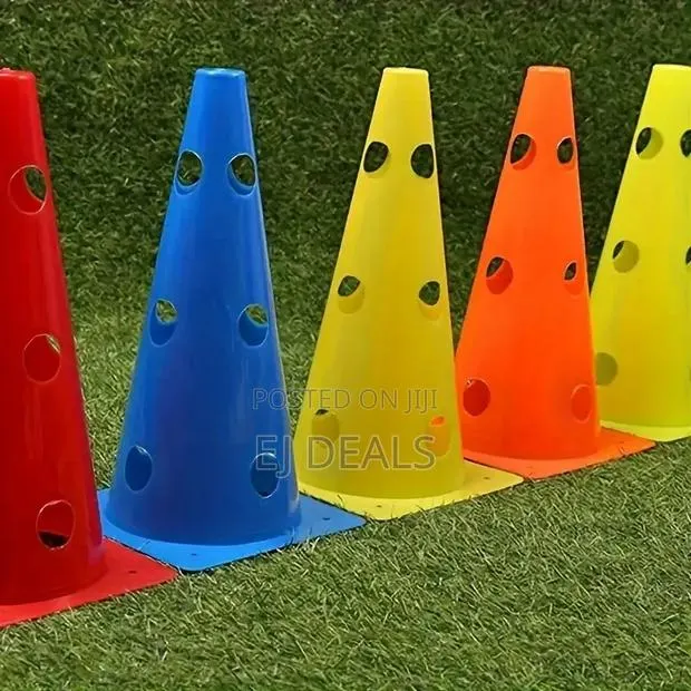 Corner Cones Hole 38cm High 5pcs · Photo 1