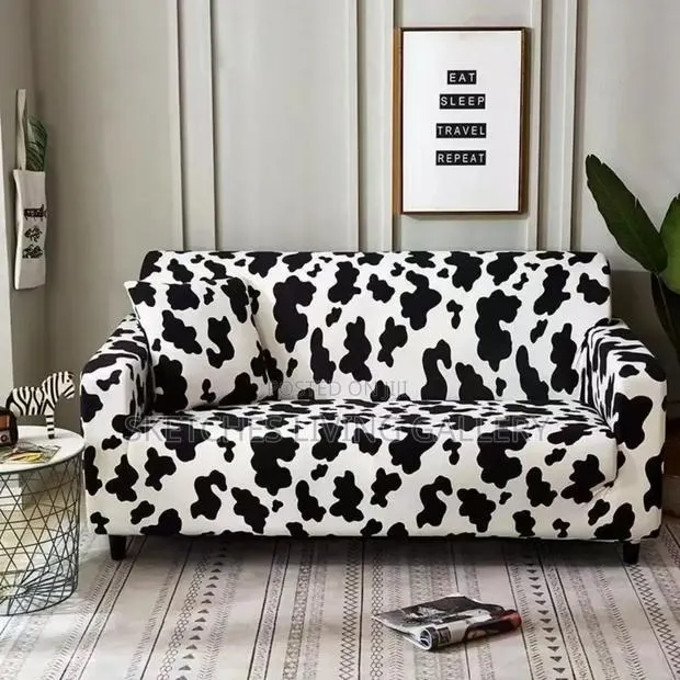 Stylish Sofa Covers for a Beautiful Living Room · Photo 1