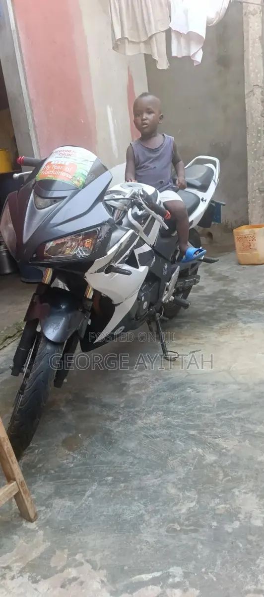 Honda XL 125 2025 White · Photo 1