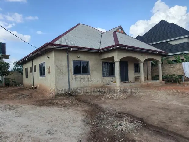 4bdrm House in Kumasi Metropolitan for sale · Photo 1
