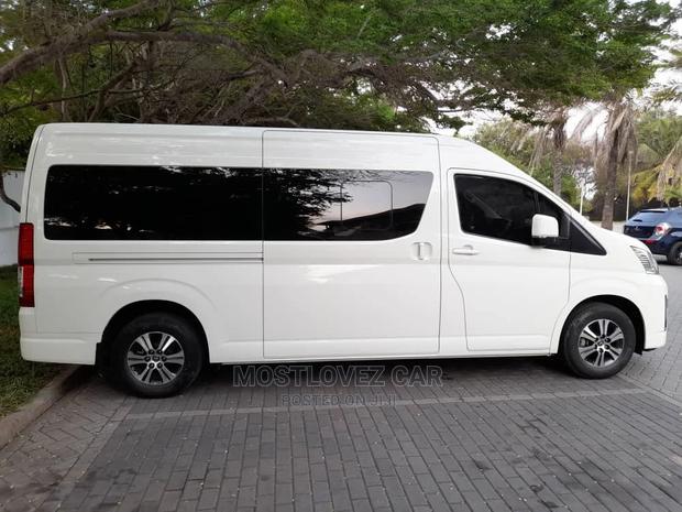 Car Rental. Rent a Minibuses for Your Travels Staff and Tour · Photo 1