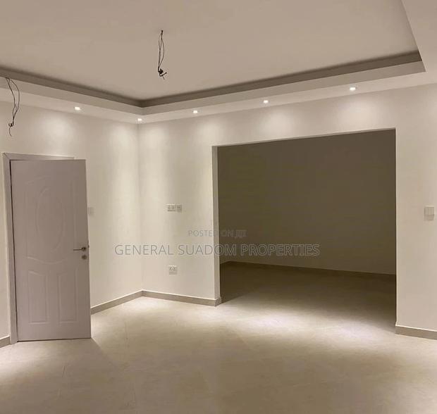 5bdrm Duplex in Suadom Properties, Baatsona Total for sale · Photo 5