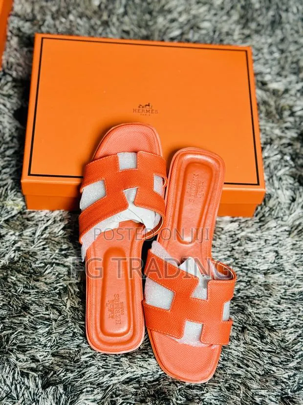 Peach Hermes _ Ladies Hermes Slippers · Photo 1