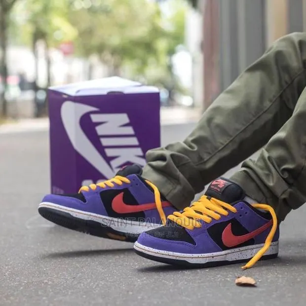 Air Jordan Low · Photo 1
