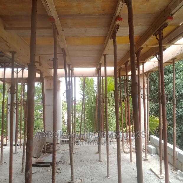 Decking Formwork/Steel Decking/Flow/Woods/Slabs/Props/Bamboo · Photo 1