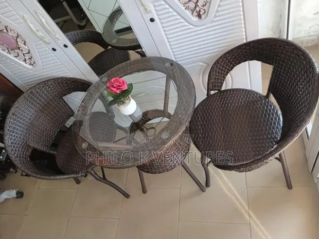 2 Chairs Mini Dinner Sets · Photo 1