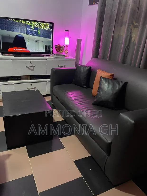 3 in One Sofa Chair With Center Table and 3 Leather Pillows · Photo 1