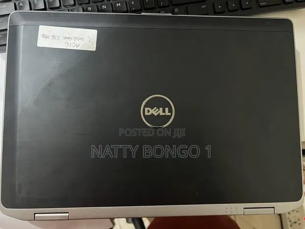 Laptop Dell Latitude E6430 4GB Intel Core i7 HDD 256GB · Photo 2