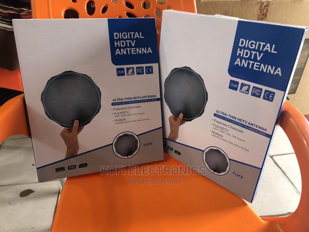 Freeview Channels Ultra-Thin HDTV Digital Antenna · Photo 1