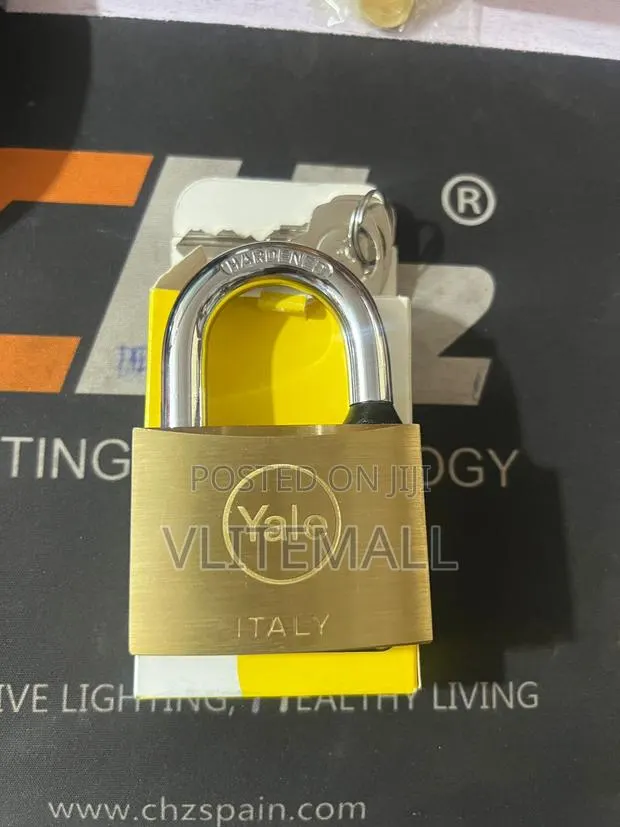 Yale Brass Padlock 60mm · Photo 1