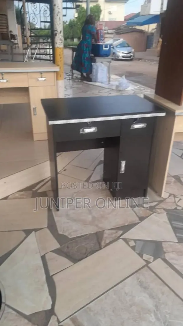 Office Desk /Table ( Simple Cute ) · Photo 1