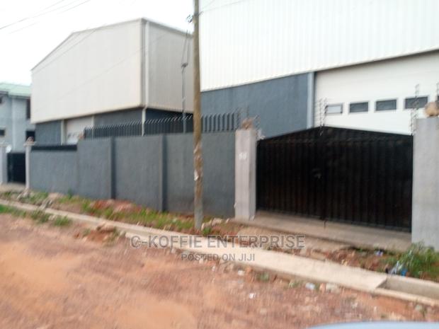 5000 Sqm Warehouse at Free Zone · Photo 1