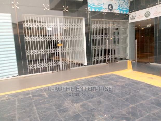 5000 Sqm Warehouse at Free Zone · Photo 4