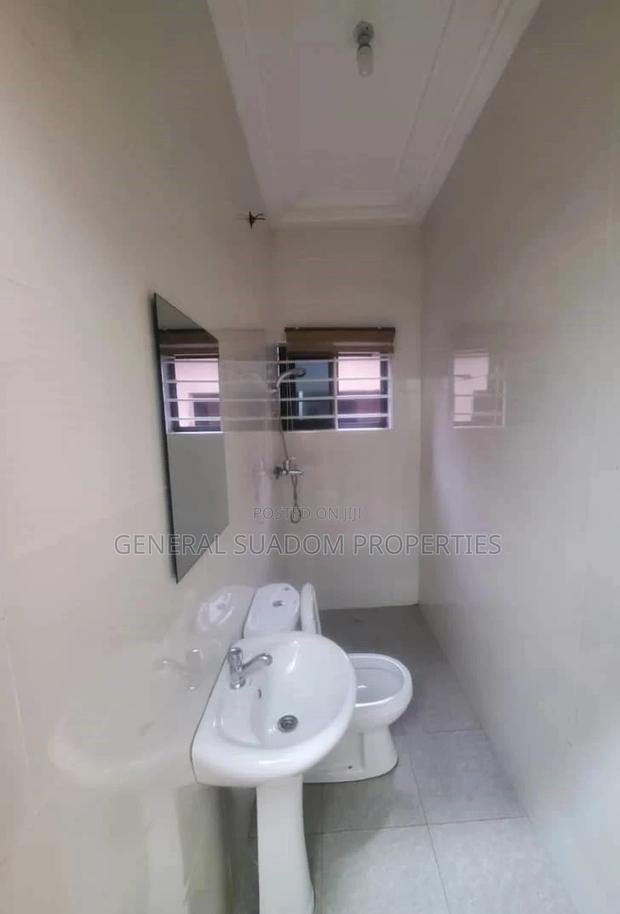 2bdrm Apartment in Suadom Properies, Baatsona Total for rent · Photo 5