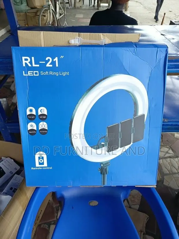 21 Inches LED Ring Light · Photo 1