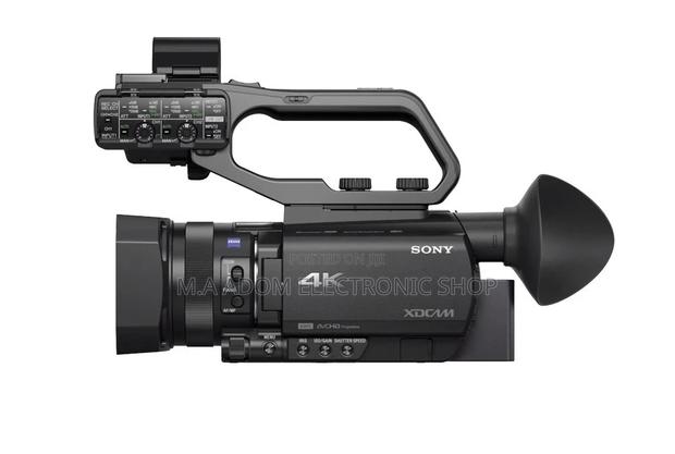Sony Px70 Handheld Camcorder · Photo 1