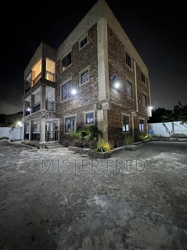 2bdrm Apartment in New Bortianor, Weija for rent · Photo 1
