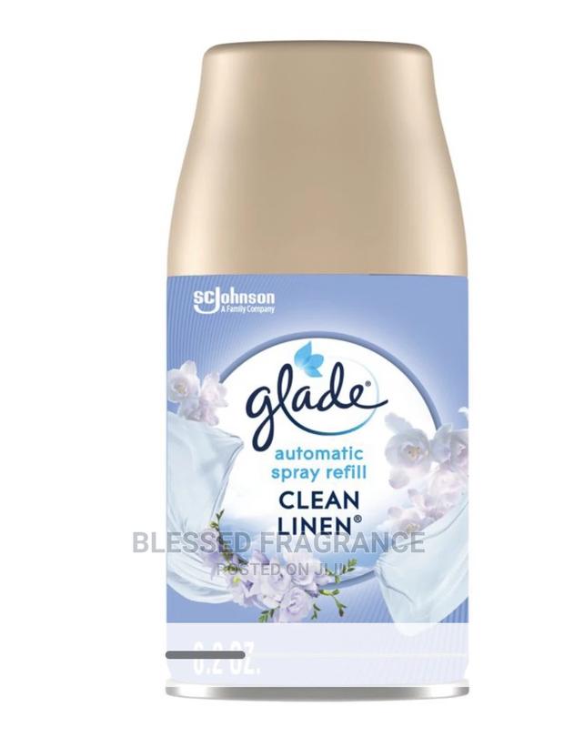Glade Automatic Air Freshener And Refills · Photo 5