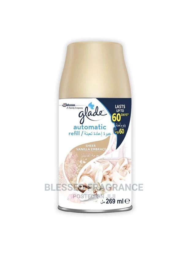 Glade Automatic Air Freshener And Refills · Photo 6