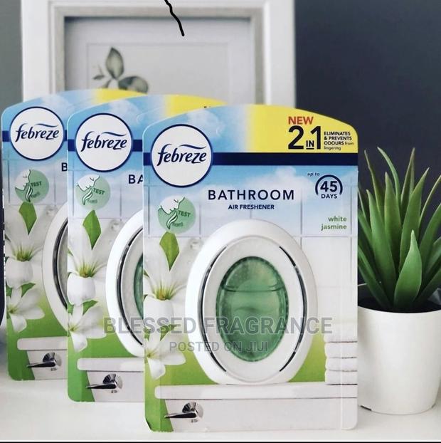 Febreze Bathroom Air Freshener · Photo 2