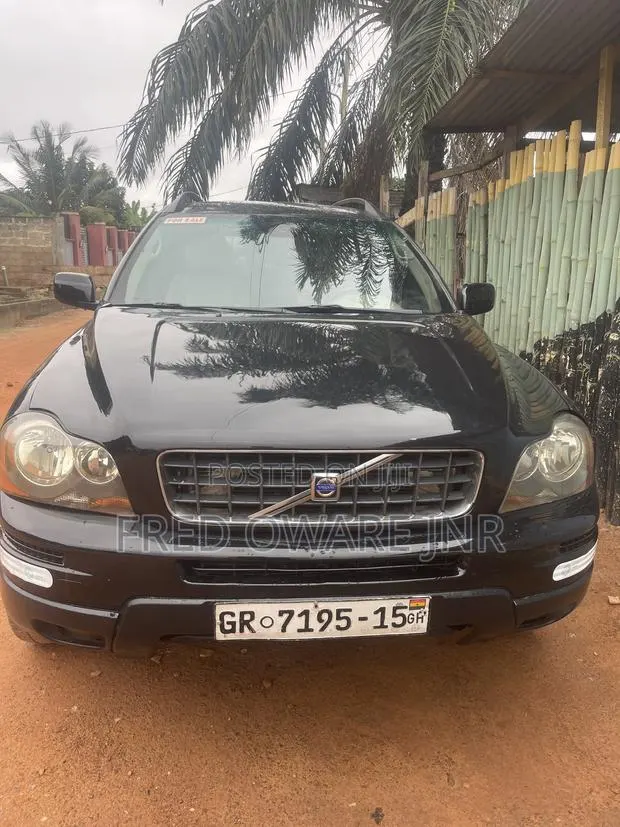 Volvo XC90 2.5 T 2005 Black · Photo 1