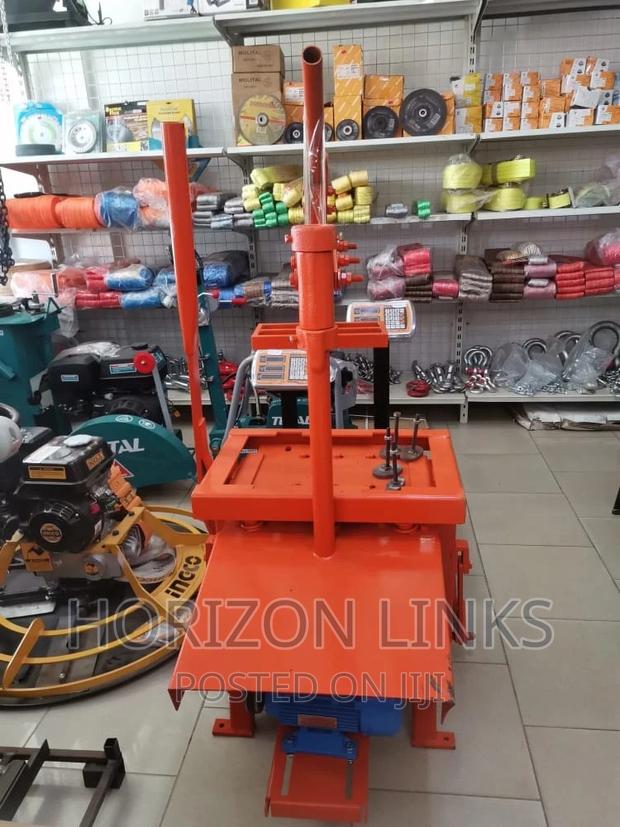 Block Factory Machine · Photo 1