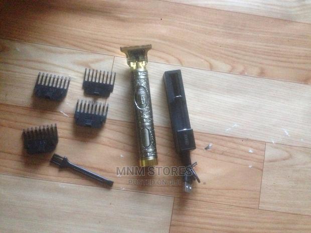Rechargeable Hair Clippers · Photo 1