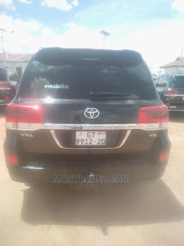Car Hire in Ghana. Rent a Landcruisers for Airport Pickup · Photo 3