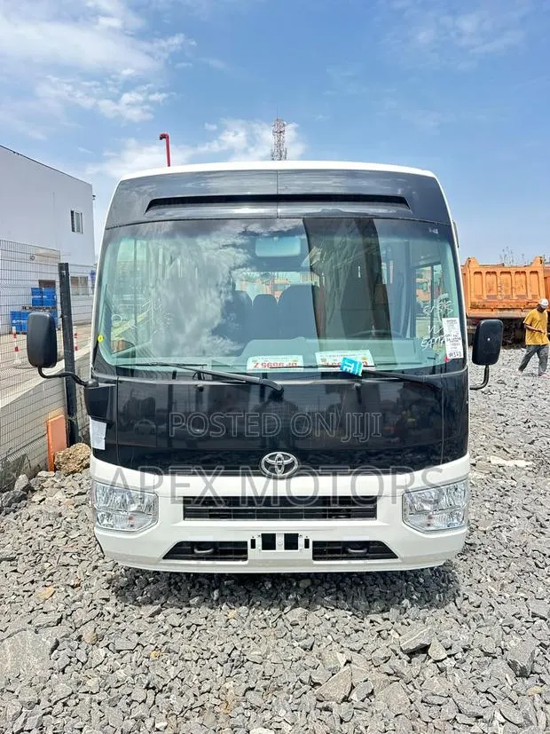 New Toyota Cresta 2025 White · Photo 1