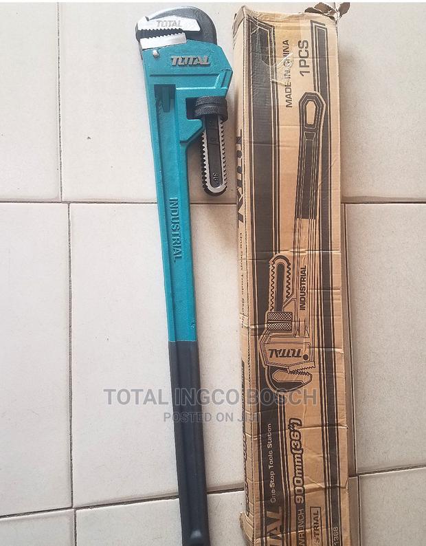 36" Total Industrial Pipe Wrench 900mm · Photo 1