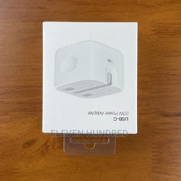 USB-C Power Adapter Pd Charging Cable and Fast Charger · Photo 2