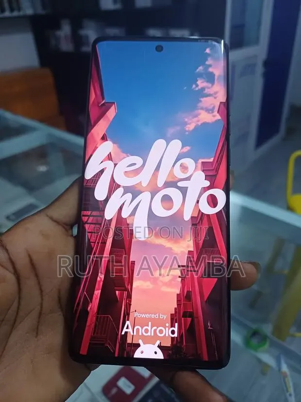 New Motorola Edge (2024) 256 GB Gray · Photo 1
