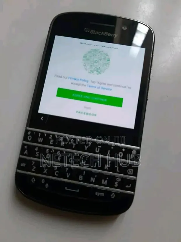 New BlackBerry Q10 16 GB Black · Photo 1