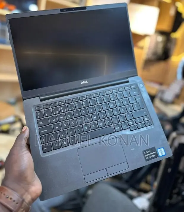 New Laptop Dell Latitude 7300 16GB Intel Core i3 SSD 256GB · Photo 1