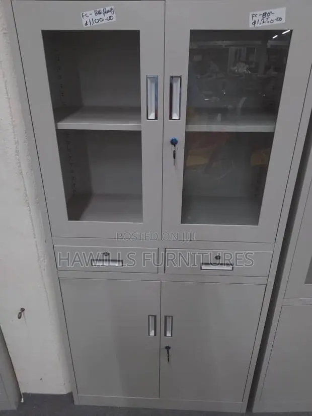 Metal Cabinet · Photo 1