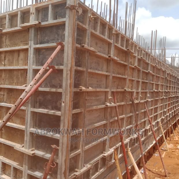Retaining Wall Formwork/Formworks/ · Photo 2