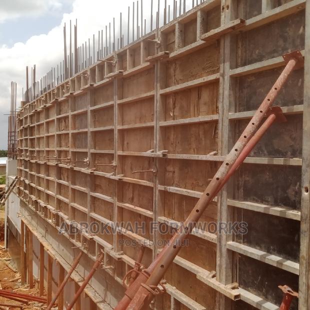 Retaining Wall Formwork/Formworks/ · Photo 5