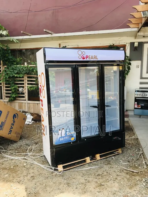 Buy Authentic Pearl PVC-150 Three Door Beverage Cooler. · Photo 1