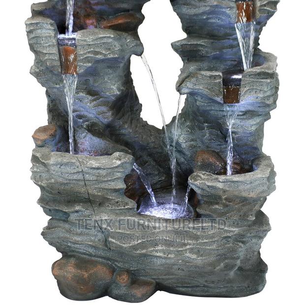 Water Fountain (Wahl Resin) With Light · Photo 5